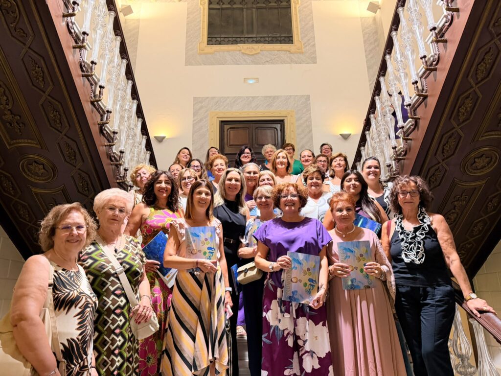 La Federación de Mujeres de Lorca presenta la revista Mundo Mujer 2026 en el Palacete Huerto Ruano