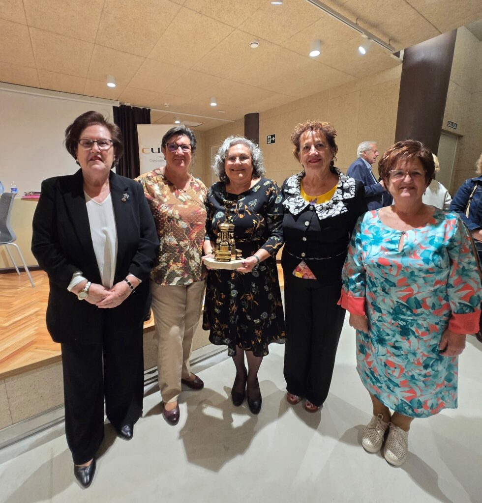 El Premio Elio reconoce a las mujeres que llevan más de 30 años abriendo puertas en Lorca
